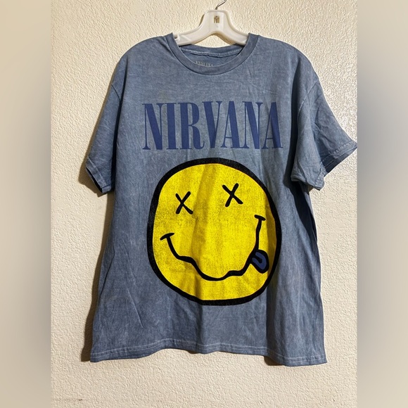 Nirvana Graphic T-Shirt in Blue and Yellow L - Picture 2 of 2